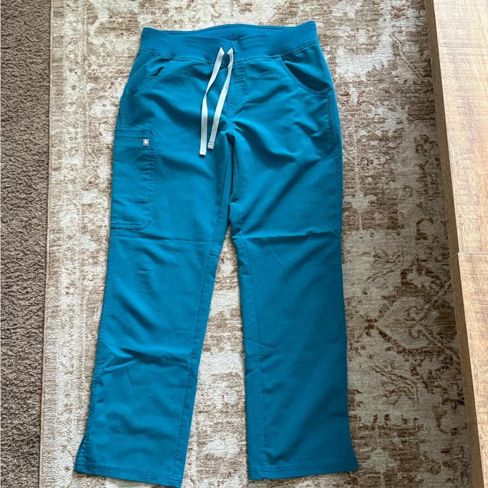 Figs Women's Straight Leg Scrub Pants Teal with White Drawstring